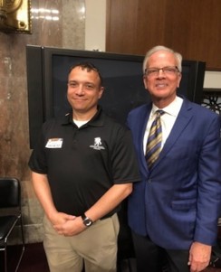 Tab 9 Warrior Brent Whitten And Senate Committee On Veterans Affairs Ranking Member Jerry Moran